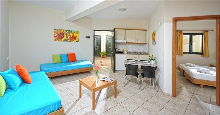 Kristalli Hotel Apartments 玛利亚 外观 照片