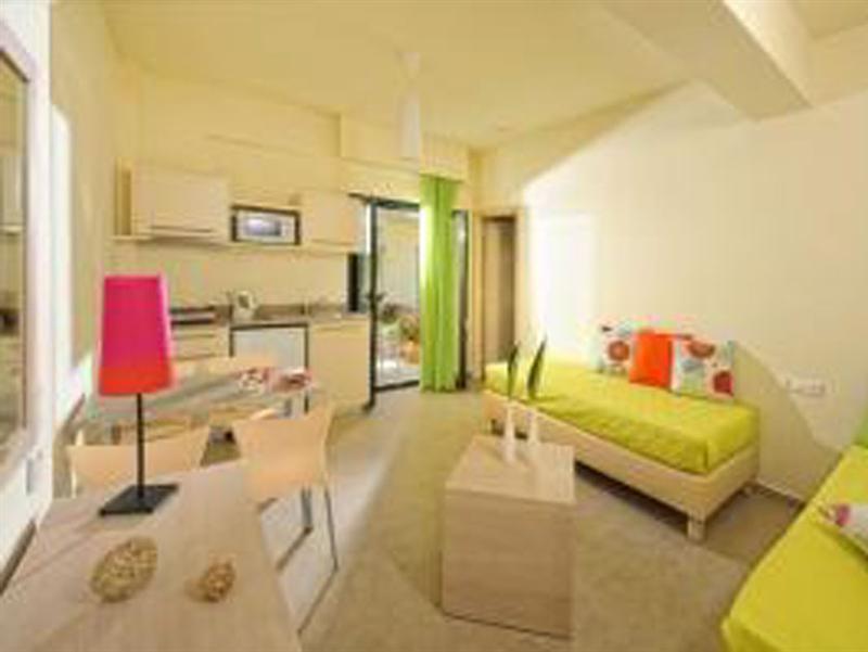 Kristalli Hotel Apartments 玛利亚 外观 照片
