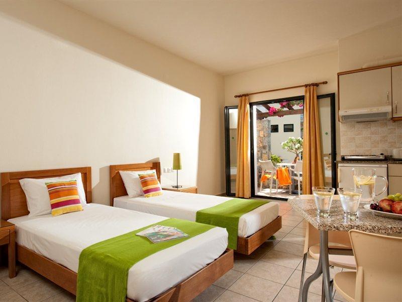 Kristalli Hotel Apartments 玛利亚 外观 照片